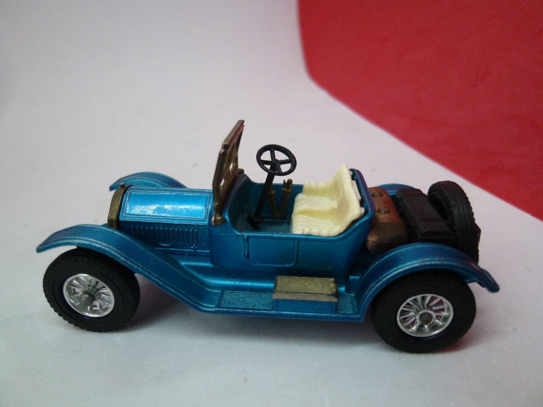 Lesney Modellini d'auto: ab  5.--  Matchbox - Stutz blau - uraltes Modell Lesney – Usato da Reiden venduto da alpina2 2