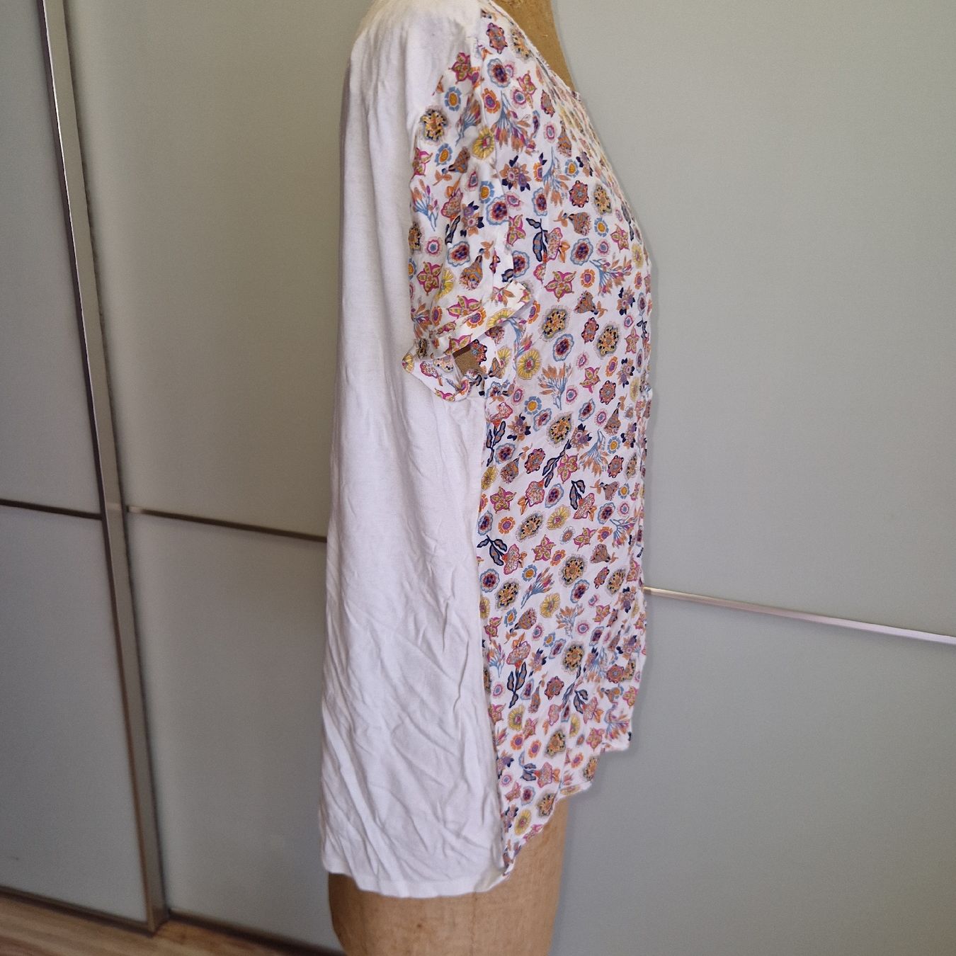 Top: Blumenmuster Sommer Top, Grösse M/L – Usato da Gwatt (Thun) venduto da Letzte-Chance-II 2
