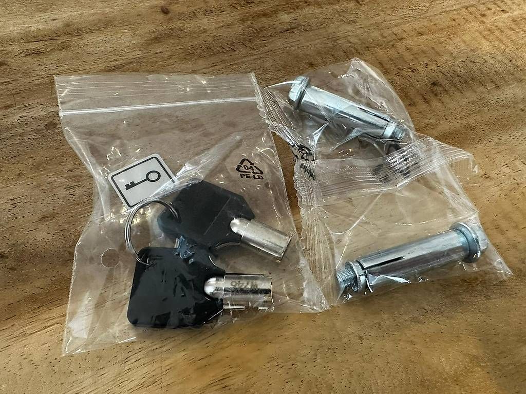 Tresor: Tresor/Sicherheitsbox elektrisch – Neu und originalverpackt aus Hünenberg von denhorb 2