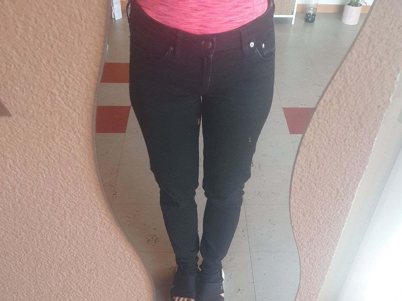 H&M Pantaloni: Jeans – Usato da Moosseedorf venduto da Sonnenschein..