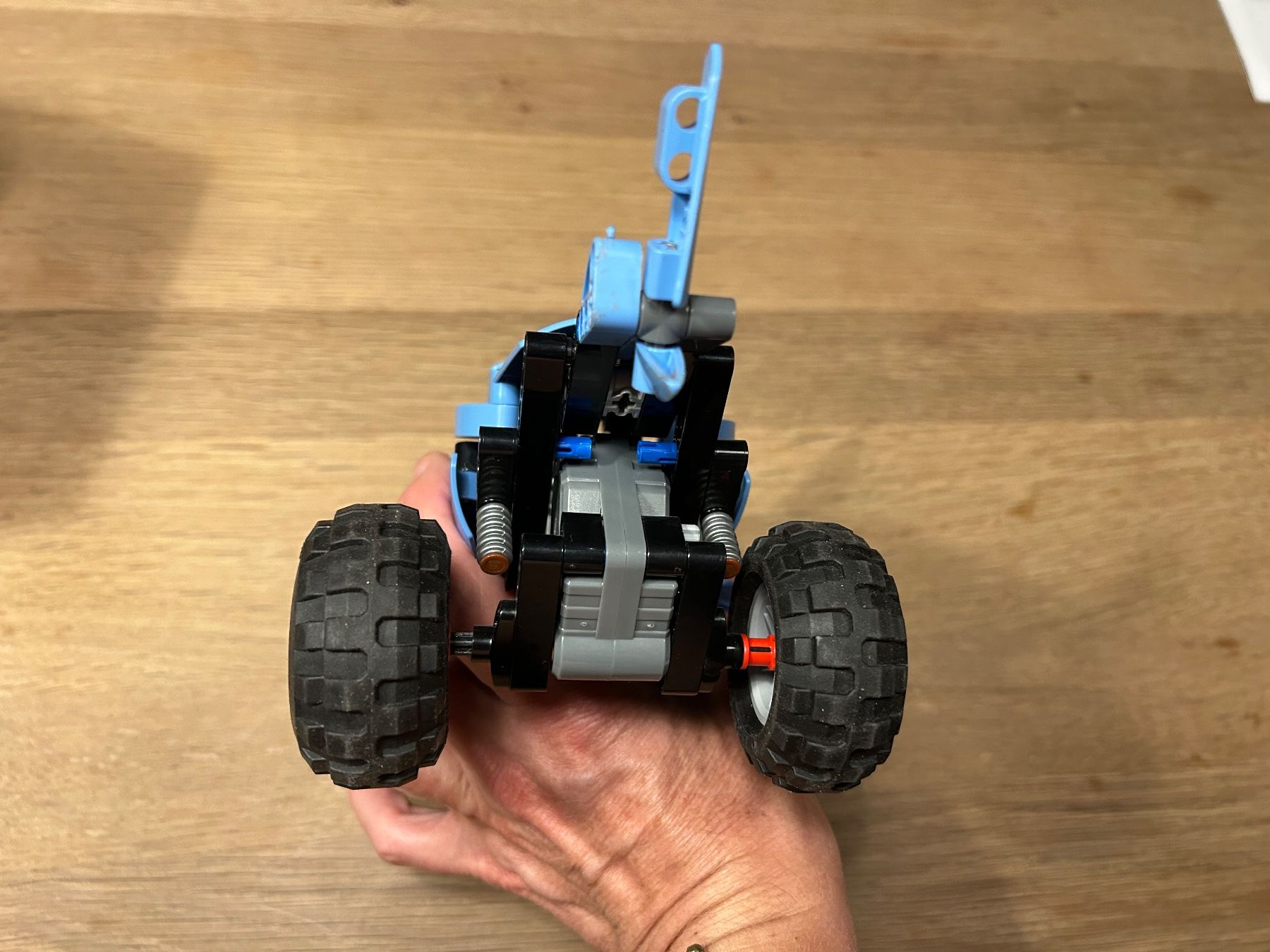 Lego Jouets: LEGO Technic 42134 Monster Jam Megalodon – D'occasion à Zürich par nicoleichholzer 5
