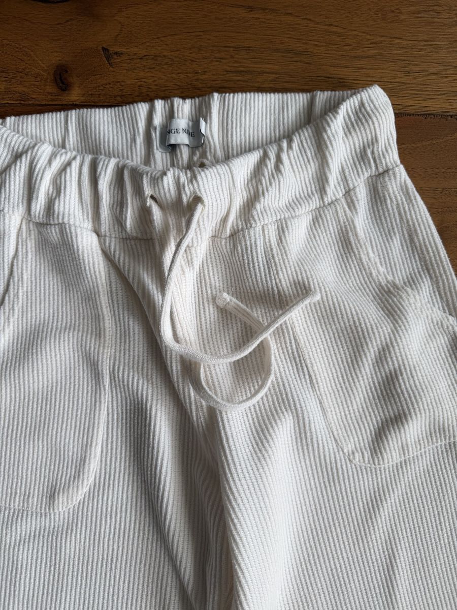 Pantalons: Pantaloni Lounge Nine – D'occasion à Cademario par Iby_30 3