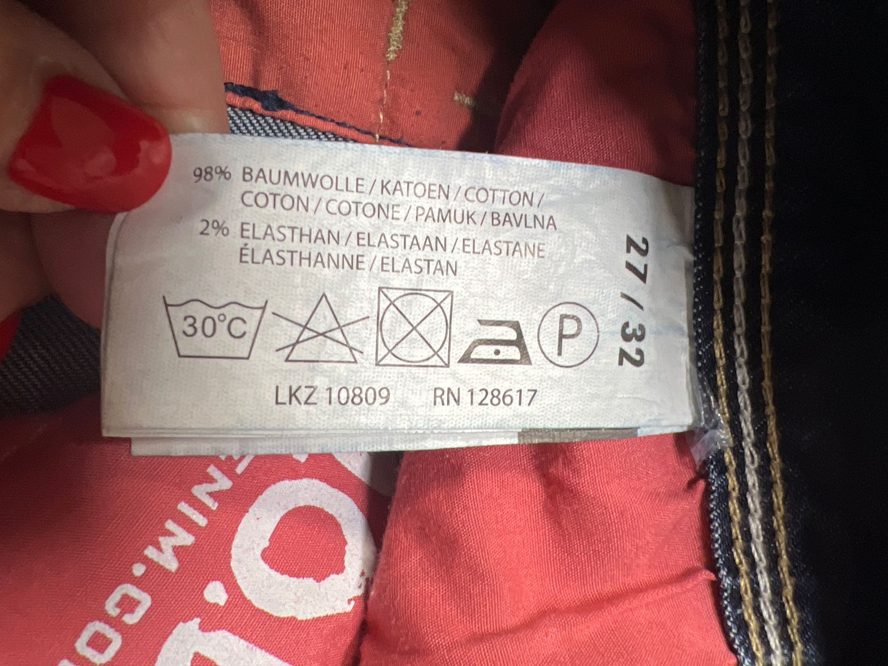 Jeans: lässige M.O.D Jeans 27/32 – Nuovo (secondo la descrizione) da Maienfeld venduto da 8796 4