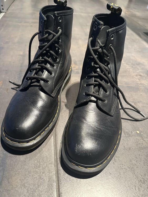 Dr martens hotsell black 42