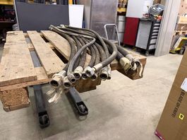 11 Stk div Hydraulikschläuche ca 140cm lang