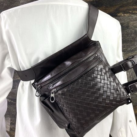 Sacoche ceinture Bottega Veneta en cuir tressé marron
