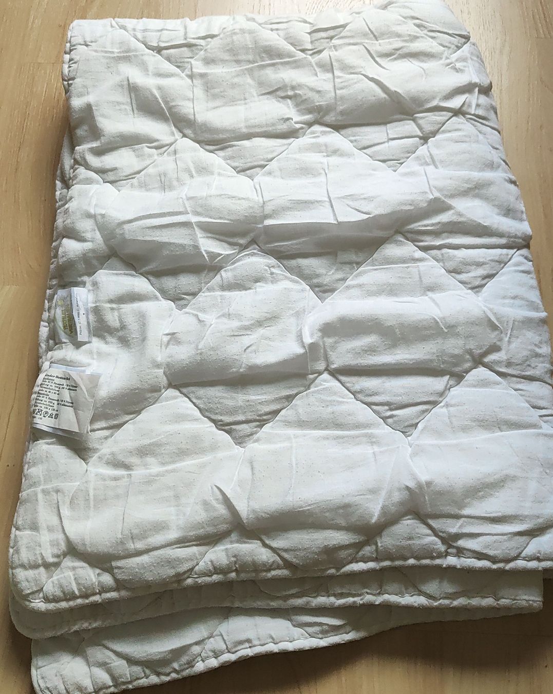 Decken: Kinder-Steppdecke 100x135 cm – Gebraucht aus Romanshorn von katoomba11