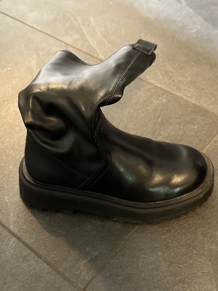 Zara Scarpe per ragazze: ZARA Stiefel schwarz, Gr. 30 – Usato da Windlach venduto da Binchen0 4