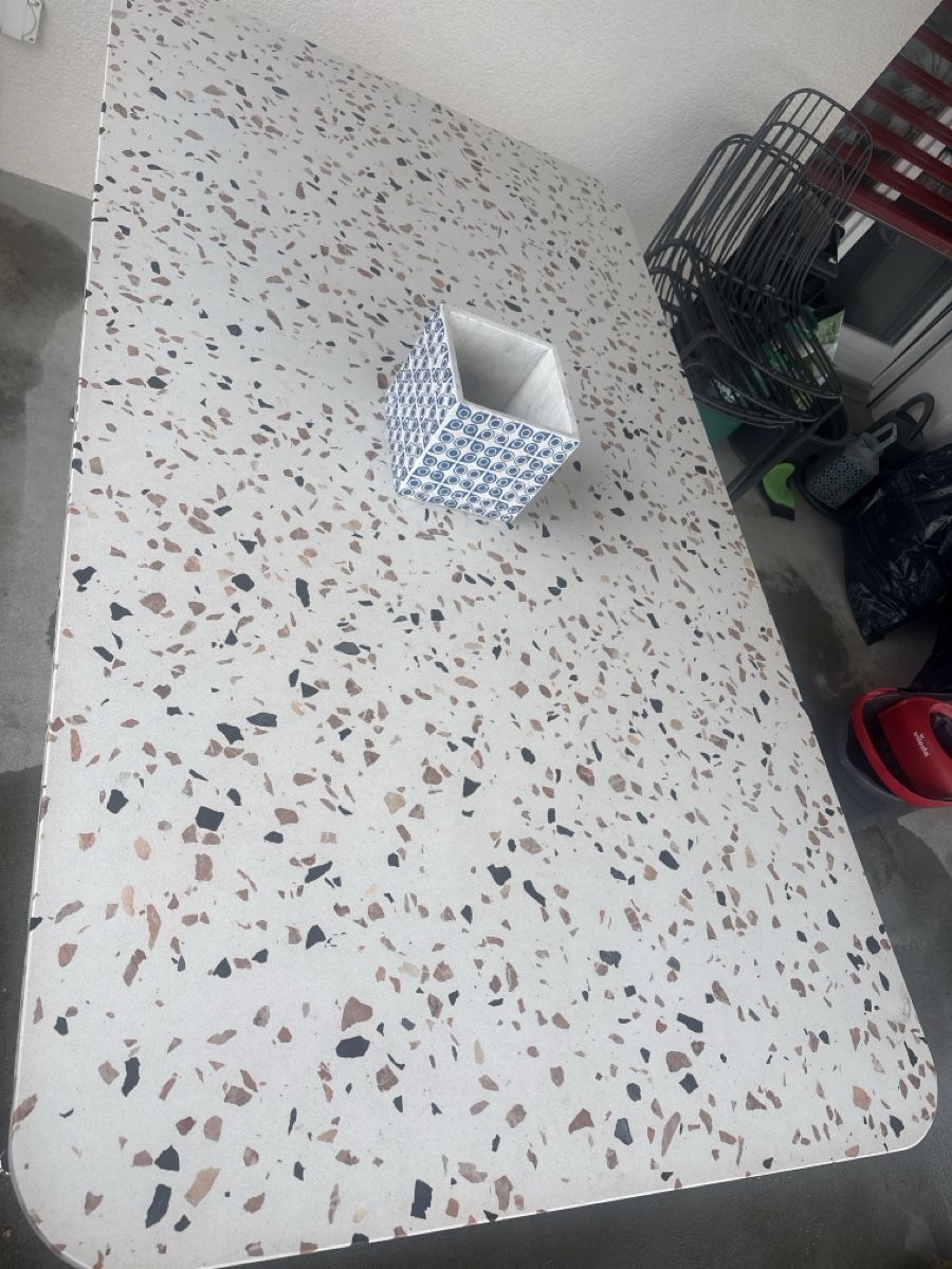 Set de table et chaises: Terrassentisch mit 6 Stuehlen, anthrazitfarben, Metall – D'occasion à Wettswil par zuerichind85 1