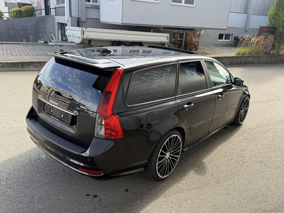 Volvo Autos: Volvo V50 D5 R-Design – Gebraucht aus Ursenbach von flueckigeraedu1 3