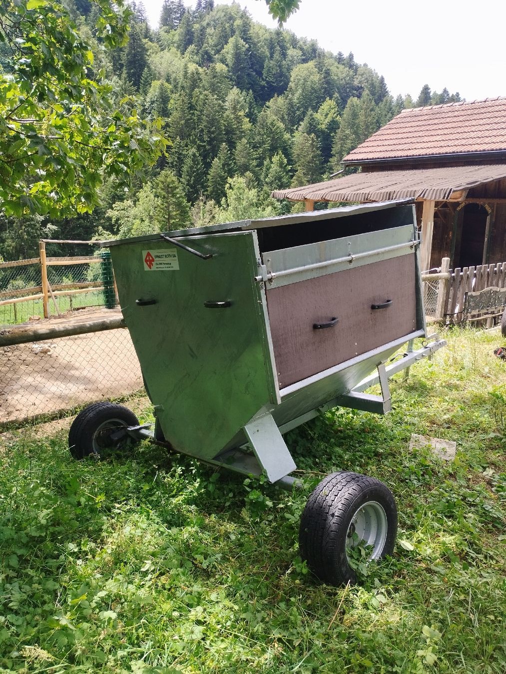 Korpus: Mistcontainer mit Fahrwerk 1.5m3 – Gebraucht aus Fischenthal von JURIGINAL 4