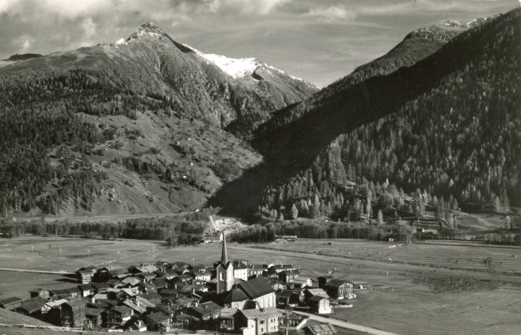 Cartoline postali: Ulrichen  VS  mit Blashorn – Usato da Brig venduto da Valcards54