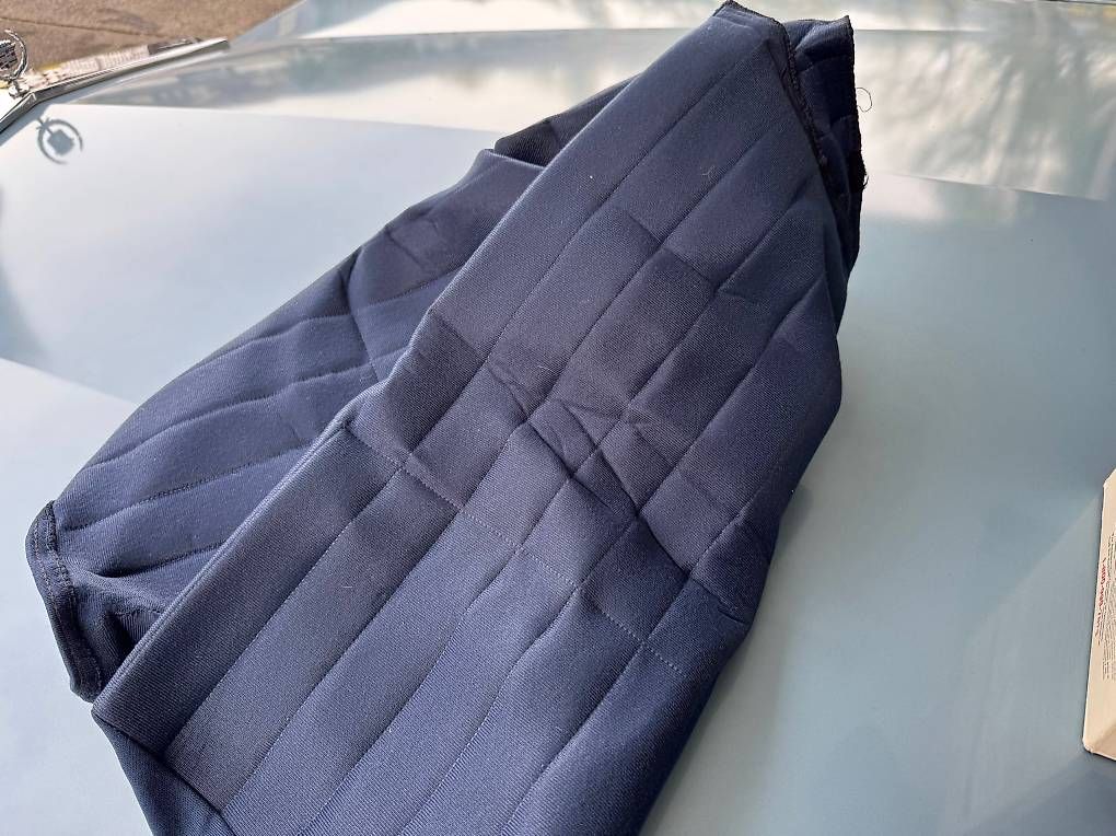 Cover & Protezioni schermo: Saddleman Bench Car Seat Cover Velour – Nuovo e nell'imballaggio originale da Beckenried venduto da RSC2016 4