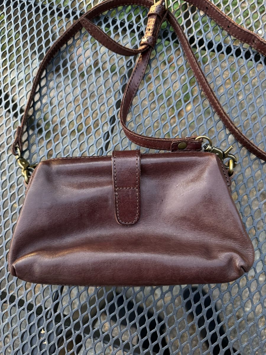 Borse da donna: Leder Tasche  – Usato da Wynigen venduto da KaZu79 1