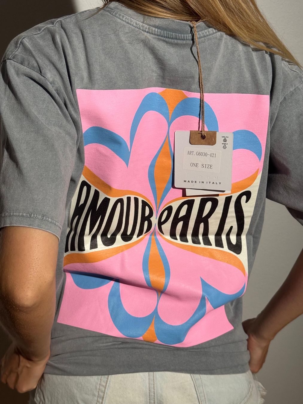 T-shirts: Tshirt – Neuf avec emballage d'origine à Emmen par mas_gw7t
