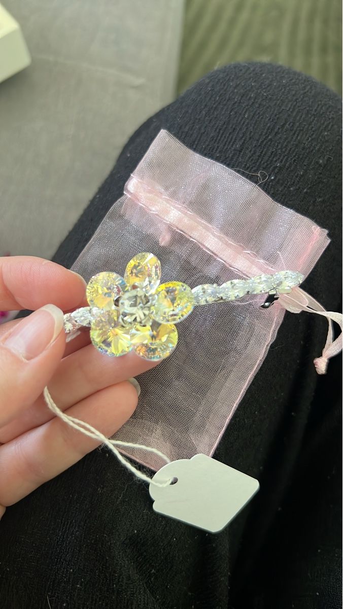 Accessori per capelli: Broche cheveux Cristaux Brillants – Nuovo e nell'imballaggio originale da Ropraz venduto da Angy.ruiz