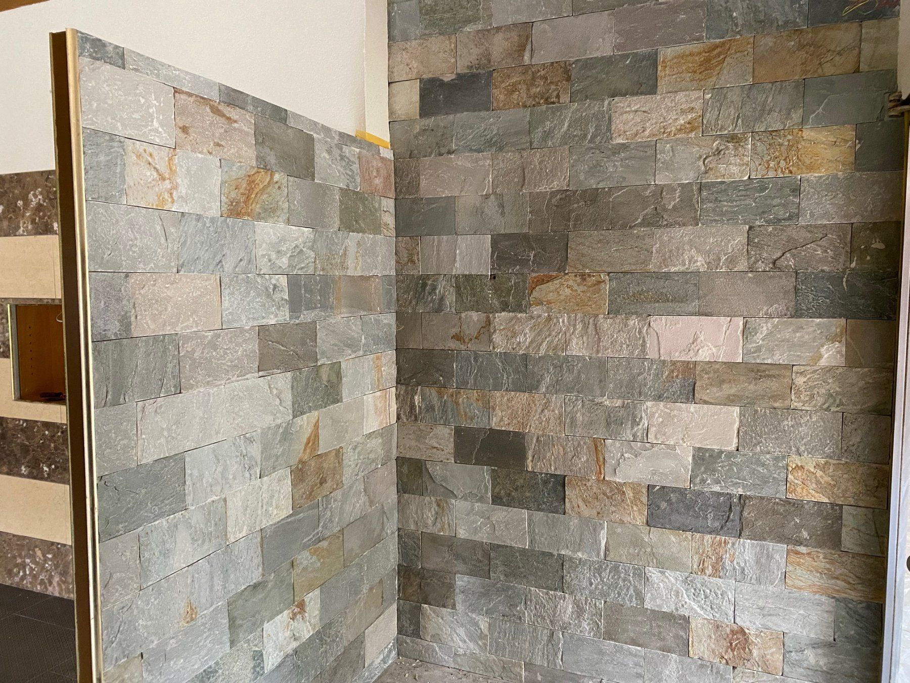 Pietre & tegole: Carrelage décoratif en pierre naturelle – Nuovo (secondo la descrizione) da Courrendlin venduto da alu_r525 1