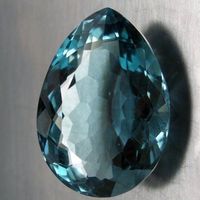 Amethyst Dropfe Grün Blau 27.43ct