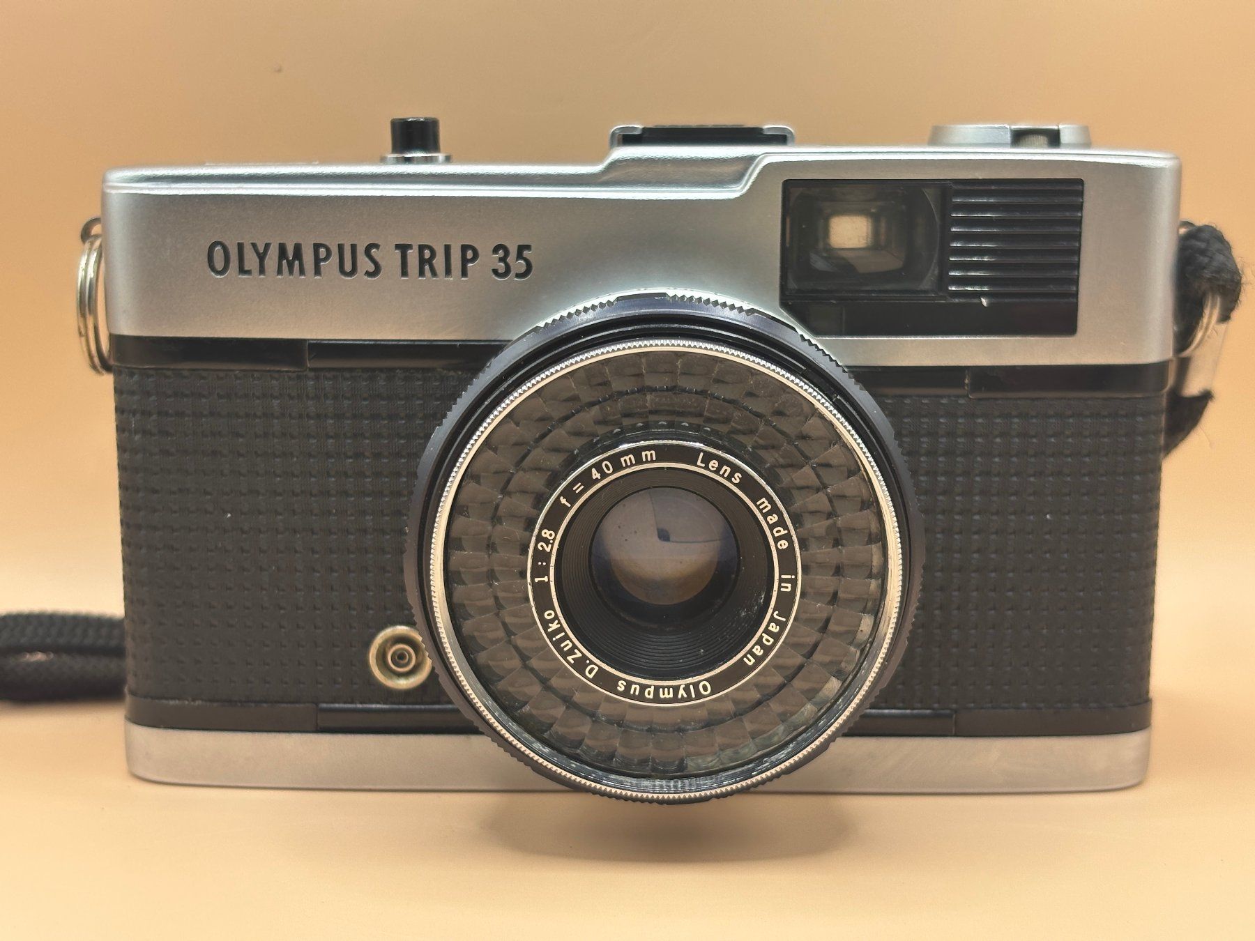 Olympus Fotocamera: Olympus Trip 35 Silber – Usato da Merenschwand venduto da Sbj
