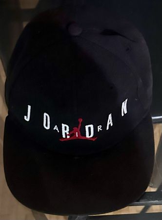 Cap Jordan schwarz Grösse YOUTH guter Zustand