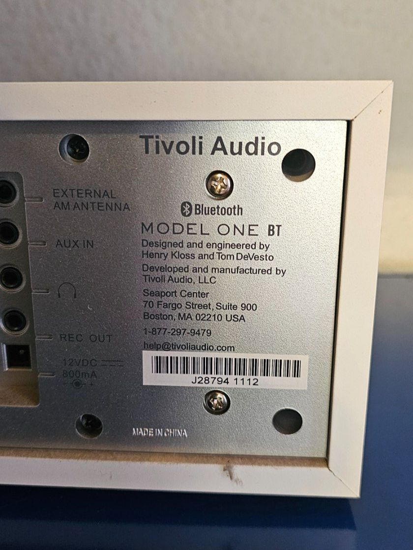 Radio: Tivoli Radio Model One BT – Usato da Rüti GL venduto da 4oops 2