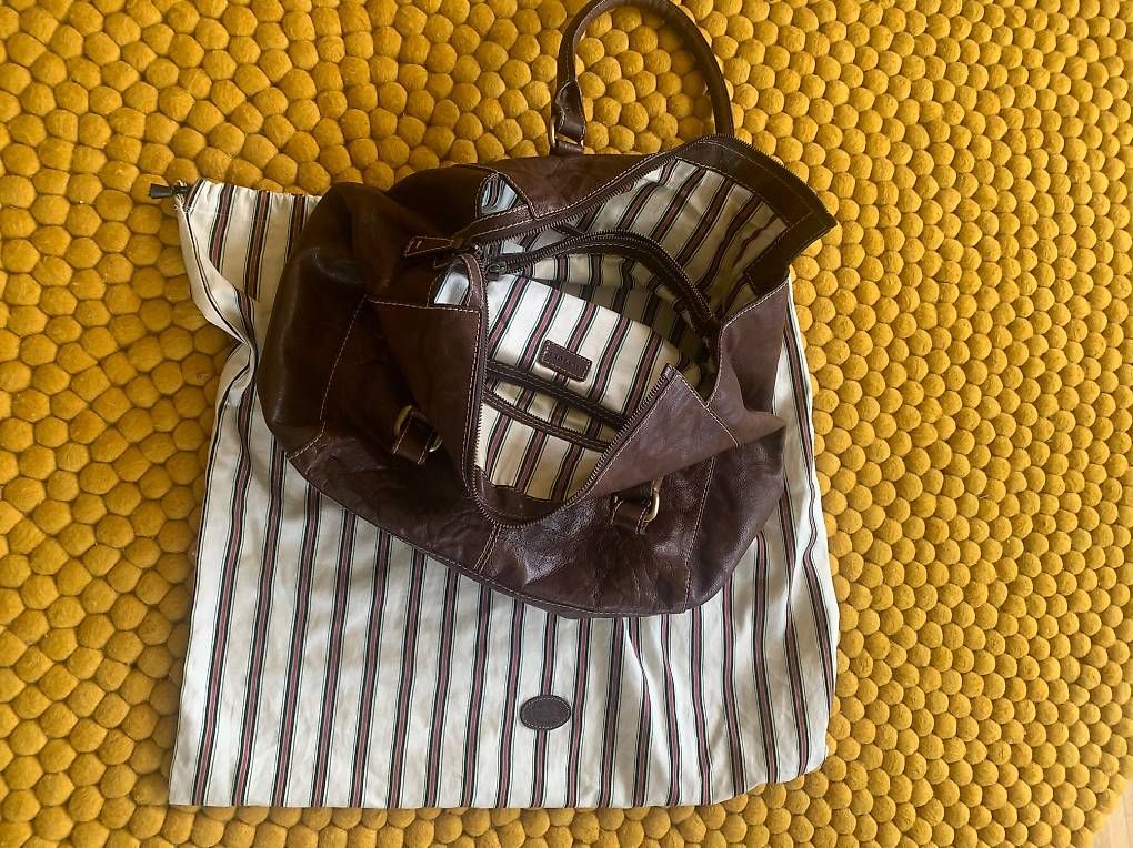 Tommy Hilfiger Borse da donna: Sac en cuir Hilfiger, comme neuf! – Usato da Villars-sur-Glâne venduto da Magdaka 1