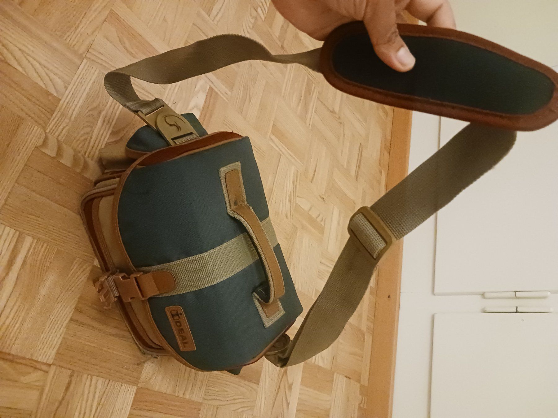 Taschen: Camera bag – Gebraucht aus Zürich von son_w2tt 2