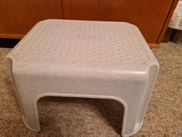 Stabiler kleiner Tritt / Hocker