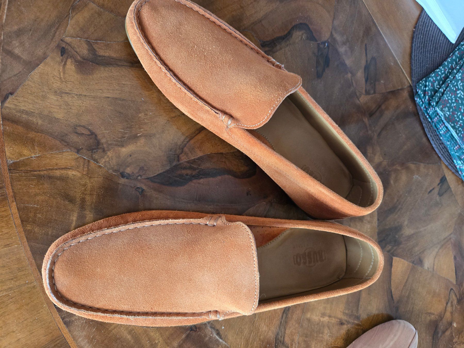 Herrenschuhe: Moccasins orange Grösse 43 – Gebraucht aus Ascona von Topolinowatch