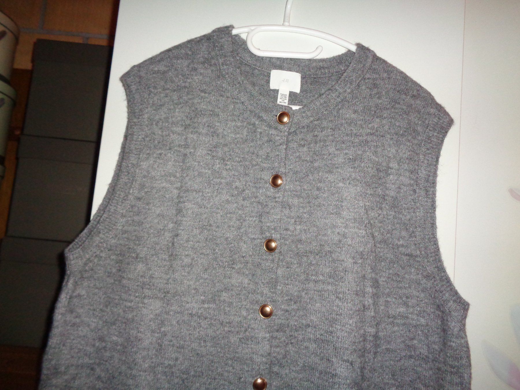 H&M Gilet & Giacche senza maniche: *** Weste *** / mit Wolle / H&M – Usato da Othmarsingen venduto da Leuchtturmlady 1