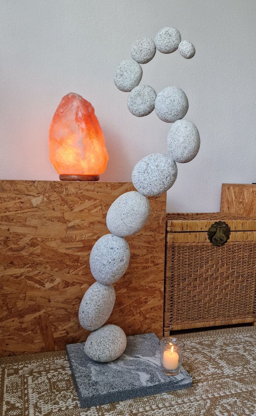 Pietre & tegole: Sculpture de pierre en granit – Nuovo (secondo la descrizione) da La Tour-de-Peilz venduto da ber_9zyg 7