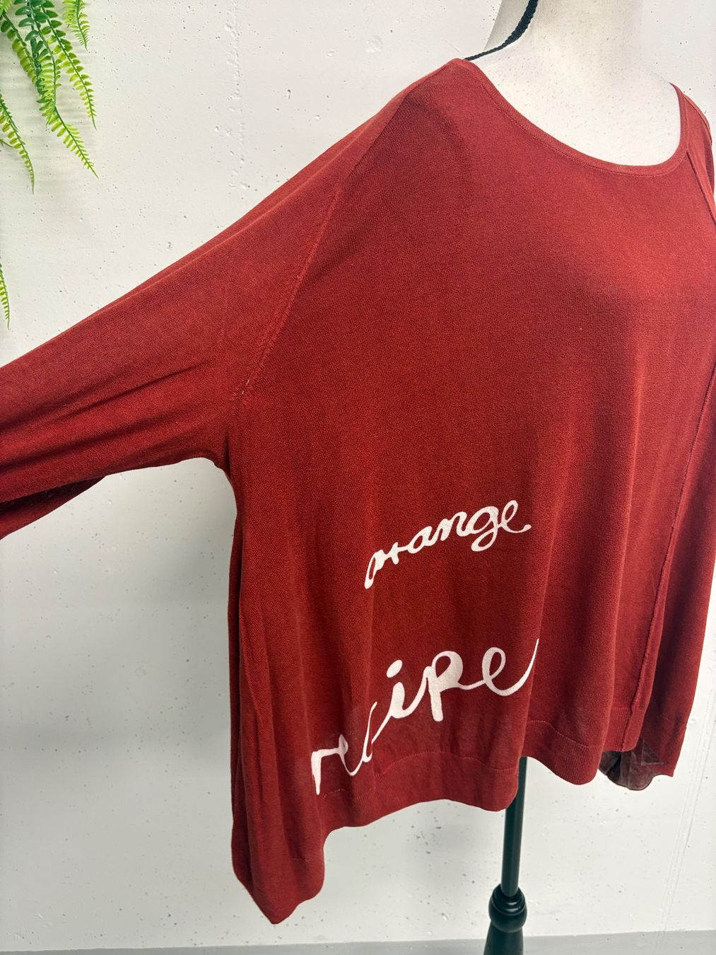 Rundholz Maglioni & Felpe: Rundholz oversize Pullover Rost mit Aufschrift S – Nuovo e nell'imballaggio originale da Regensdorf venduto da sec_l5cr 2