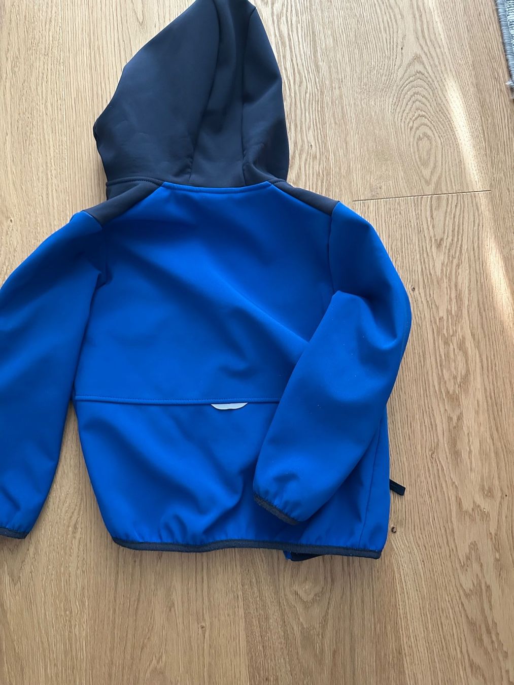 Jack Wolfskin Giacche & Cappotti: Jack Wolfskin Übergangsjacke, Grösse 104 – Usato da Kappel am Albis venduto da jus_mqz7 1