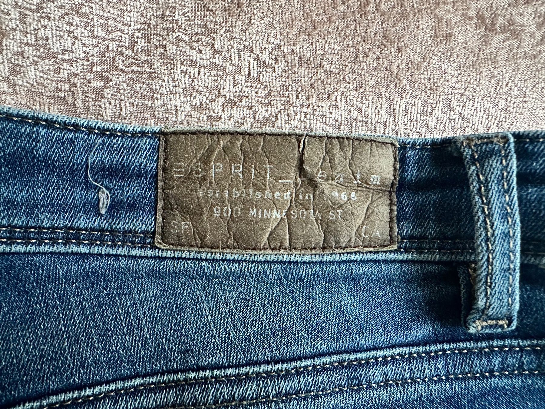 Esprit Jeans: Esprit Denim A Slim Jean Hose – Usato da Allenwinden venduto da Tba_20