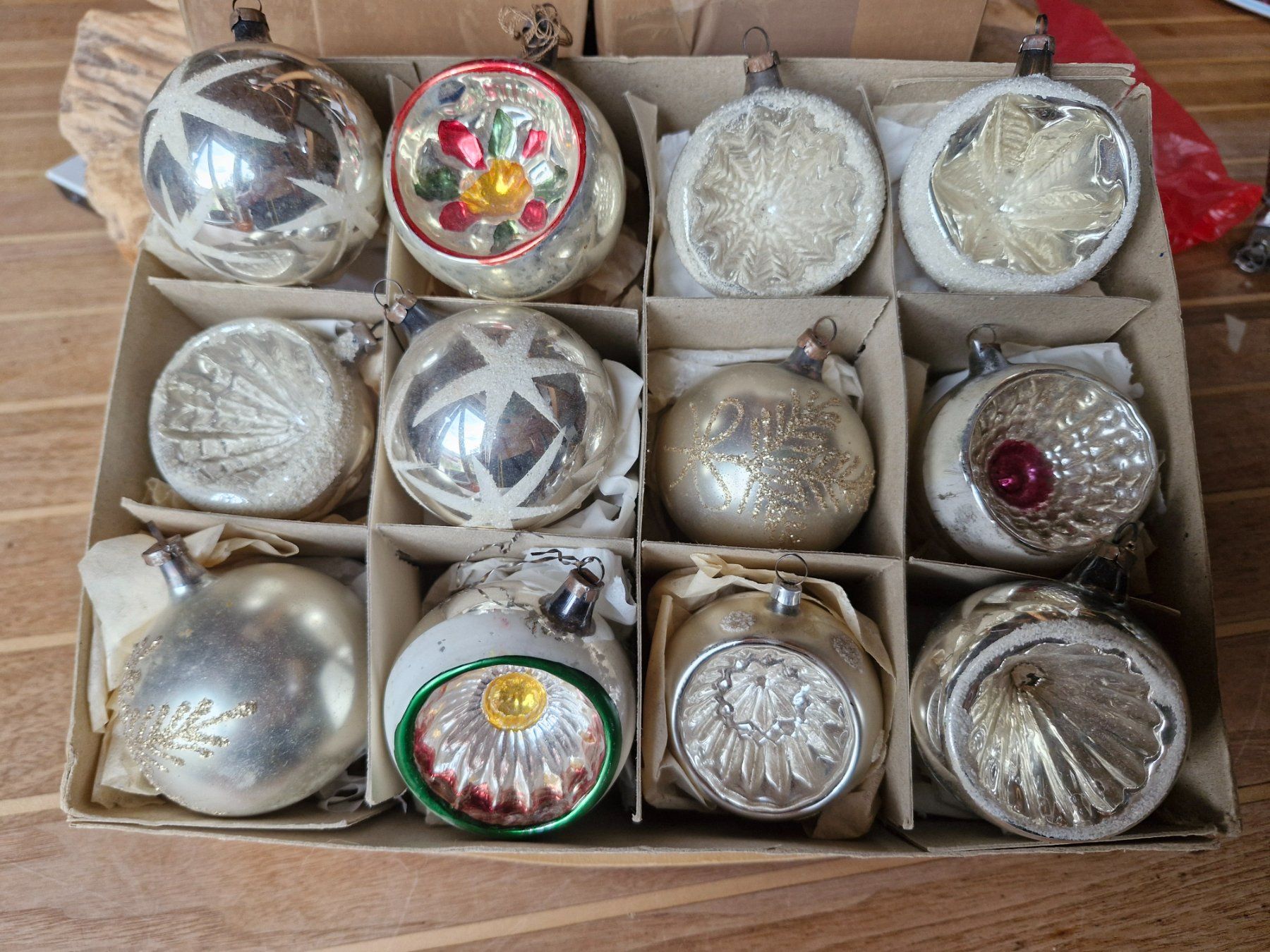 Tutte le decorazioni: alter Christbaumschmuck – Usato da Guarda venduto da rue_bpd7