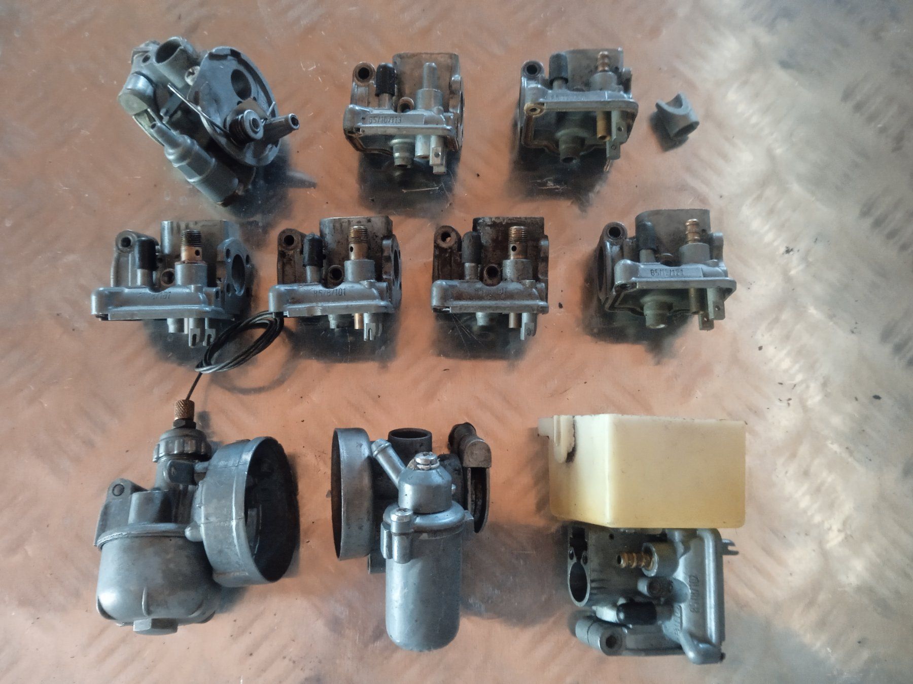 Motori: Div.alte Vergasern – Difettoso da Fulenbach venduto da Elektronik 2
