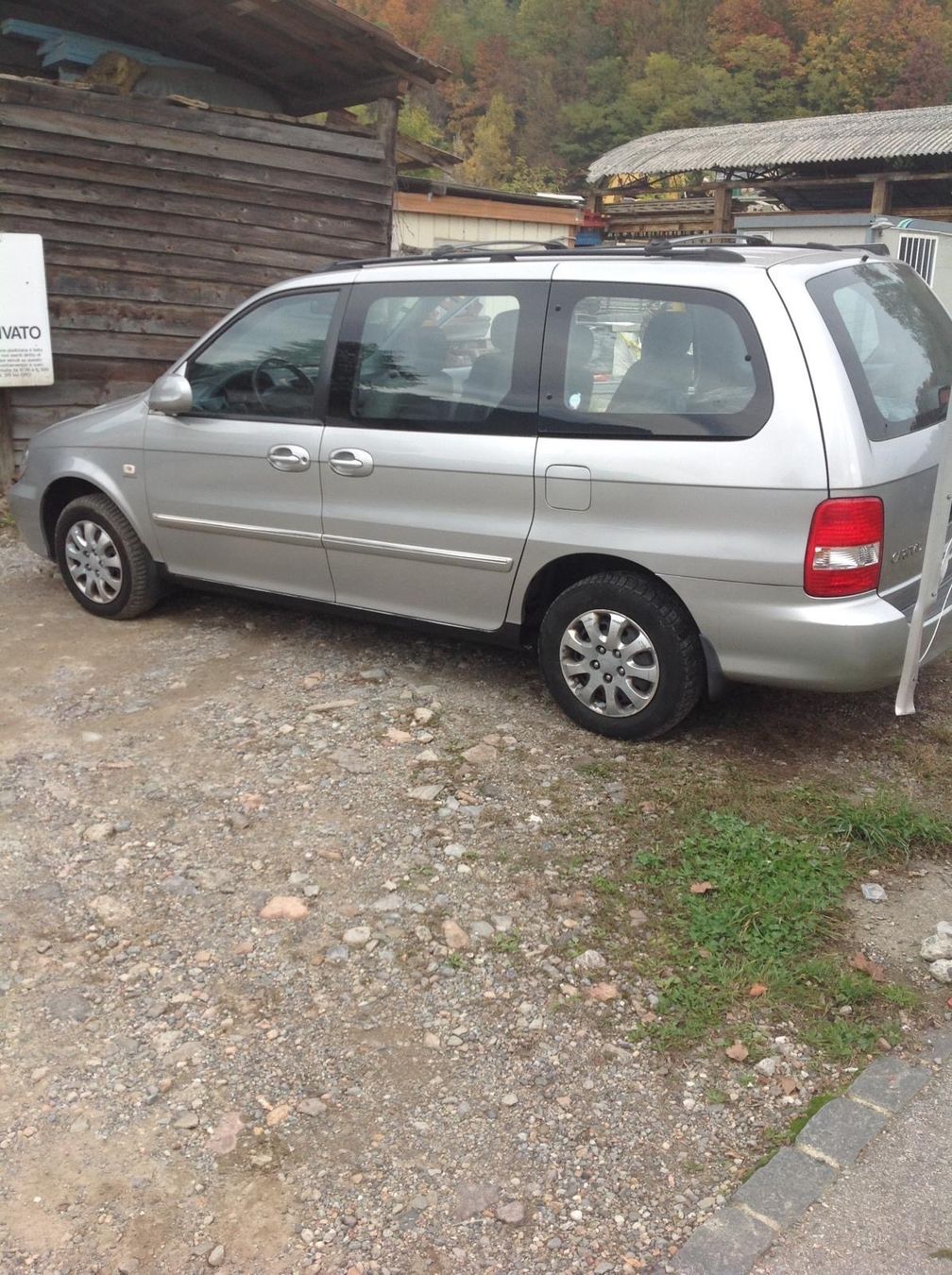 Kia Automobili: Kia Carnival 2.9 crdi – Usato da Chiasso venduto da hir_p6yj 1