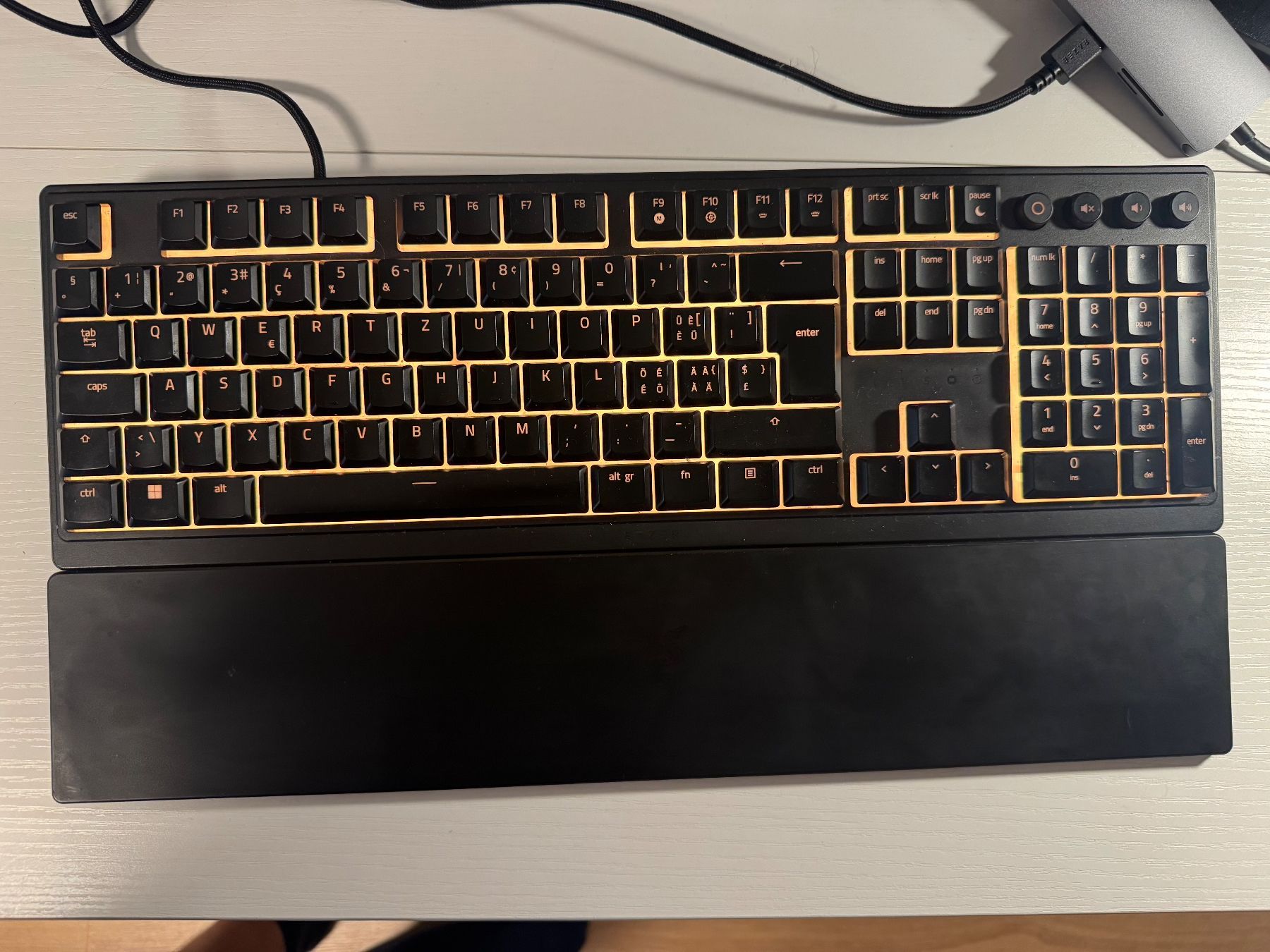Razer Tastiere: Razer Ornate V3 – Usato da Zürich venduto da selma.lmp 5