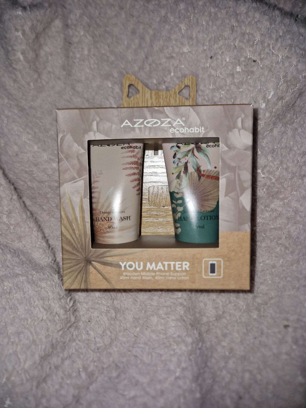 Idratazione: Azzoa Handcreme Set Neu + Handyhalter Geschenkidee. Neu. – Nuovo e nell'imballaggio originale da Neuhausen venduto da Nicolino92