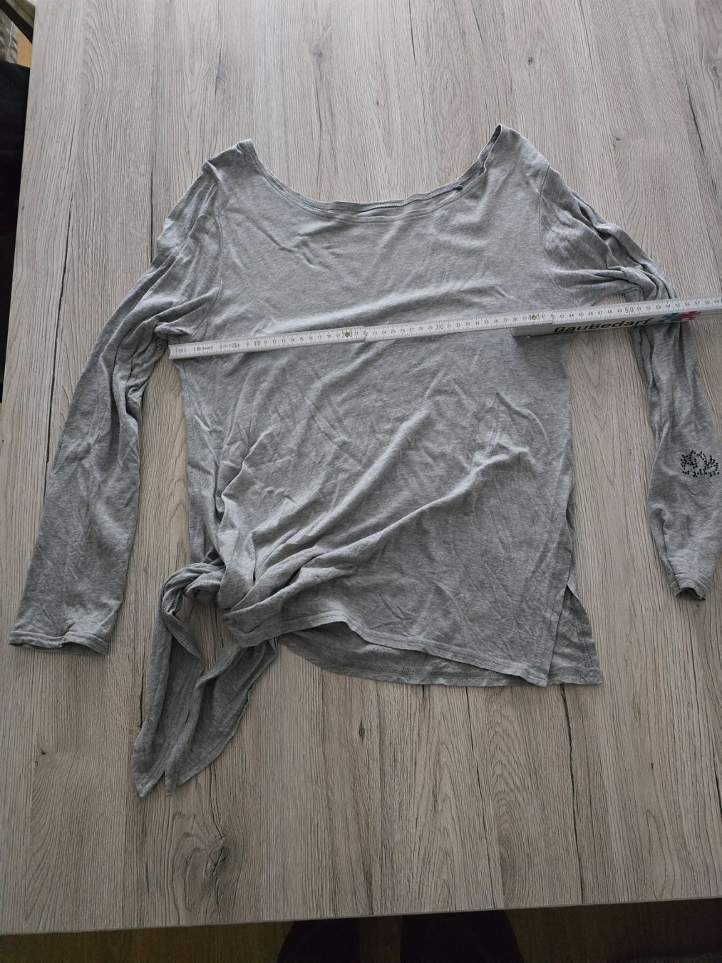 T-Shirts: Yoga Langarmshirt Gr. M/40/42 Grau – Gebraucht aus Zürich von Sustainability 1