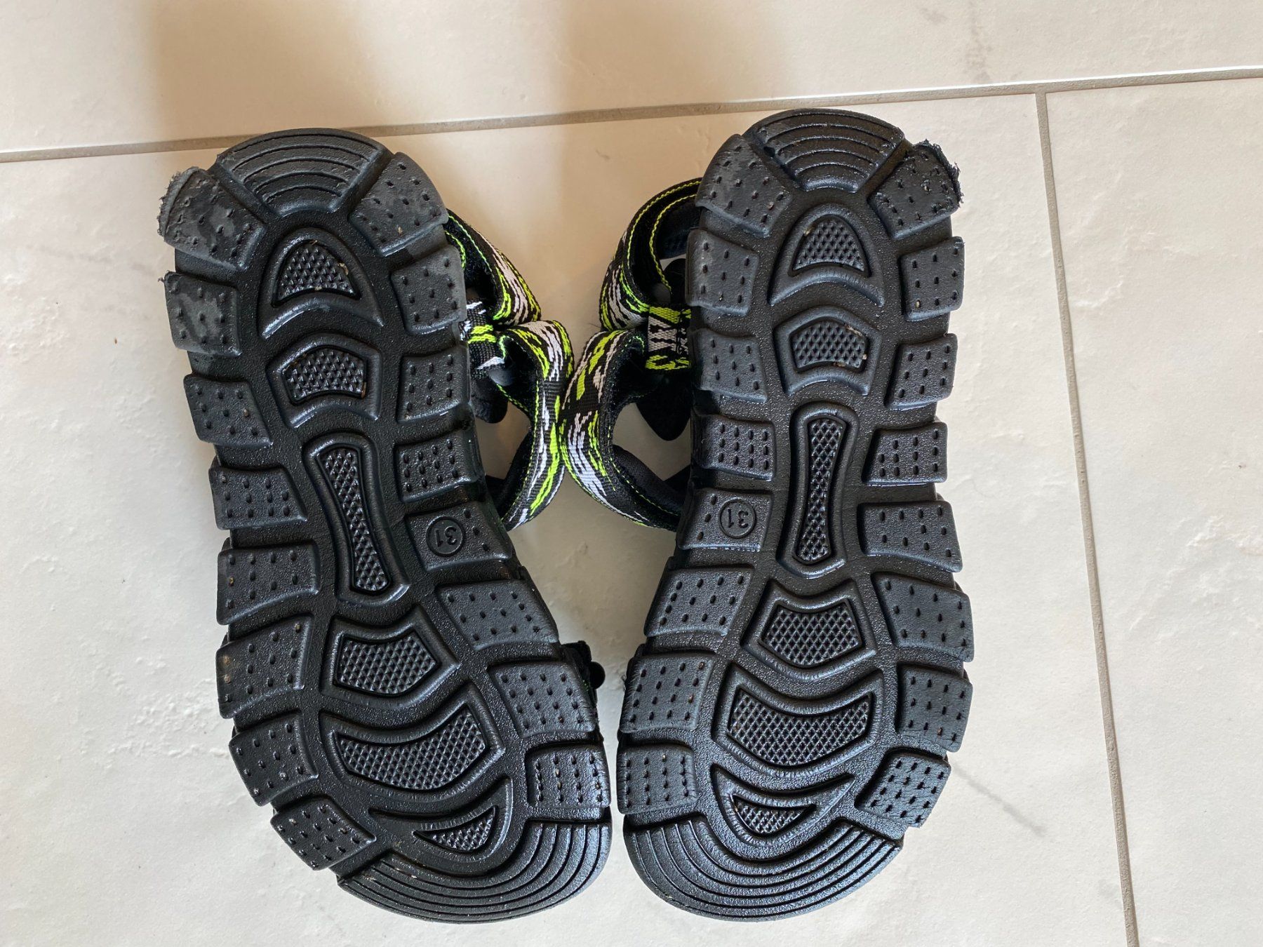 Fila Scarpe per ragazzi: FILA Sandale Grösse 31 – Usato da Wagen venduto da 20Ricola18 1