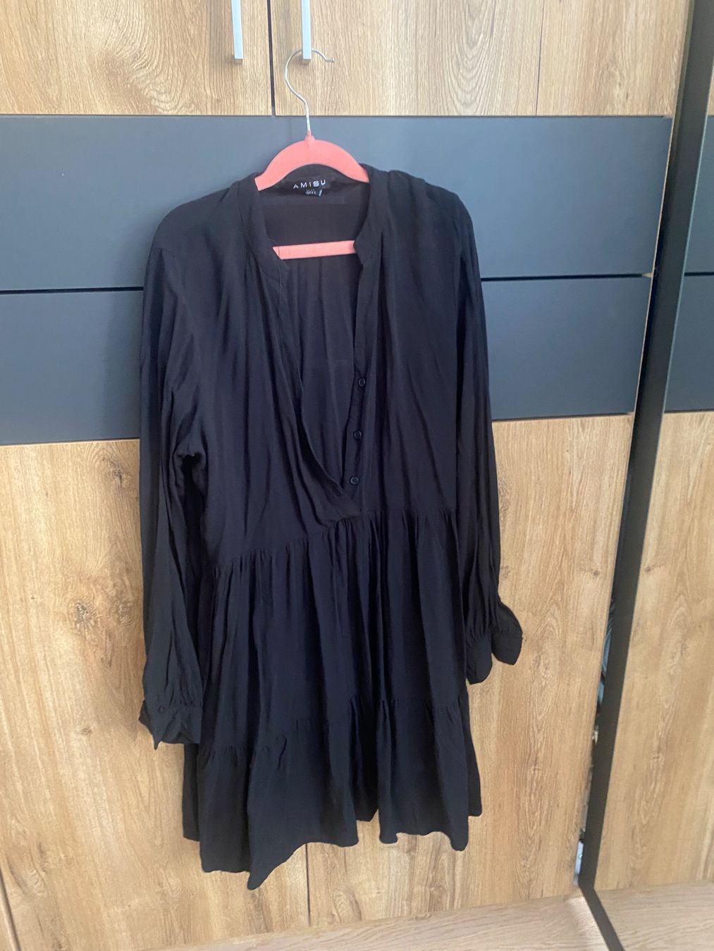 Vestiti: Robe noire AMISU taille 34 élégante et confortable – Usato da Sion venduto da pur_m89d