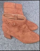 Schicke Wildleder-Stiefeletten Gr. 39