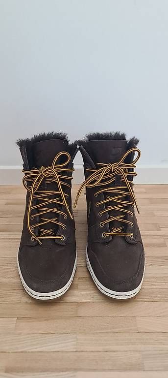 Scarpe da uomo: Nike High Top Gr 40.5 – Usato da Winterthur venduto da Nika.Rock 1