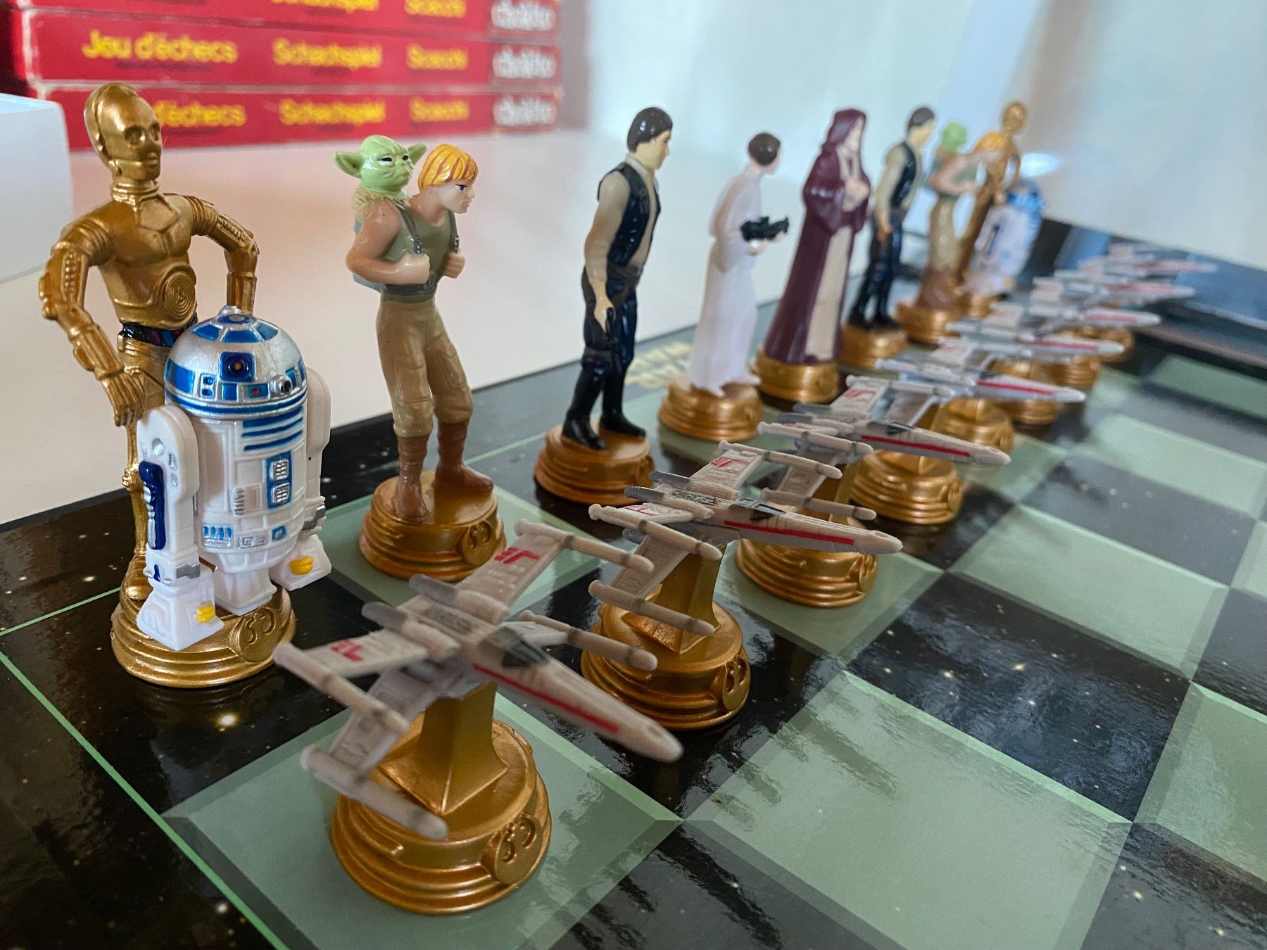 Giochi: Jeu d'echec 'STAR WARS' – Usato da St-Prex venduto da Okoala 5