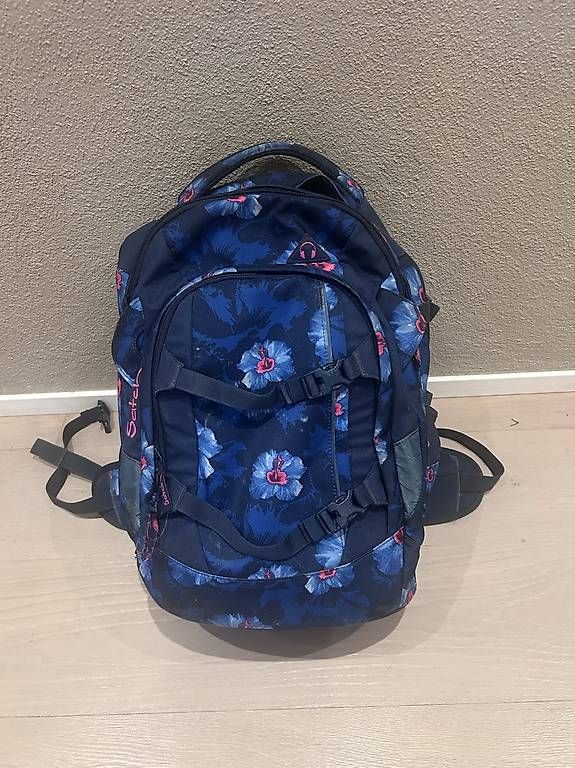 Borse & Zaini: Satch Schulrucksack mit Etui – Usato da Weite venduto da POster9476