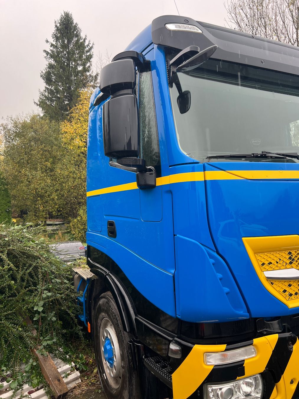 Iveco Lastwagen: Iveco 440x51T x-way Sattelschlepper – Gebraucht aus Egg b. Zürich von SwissTradingAgency 1