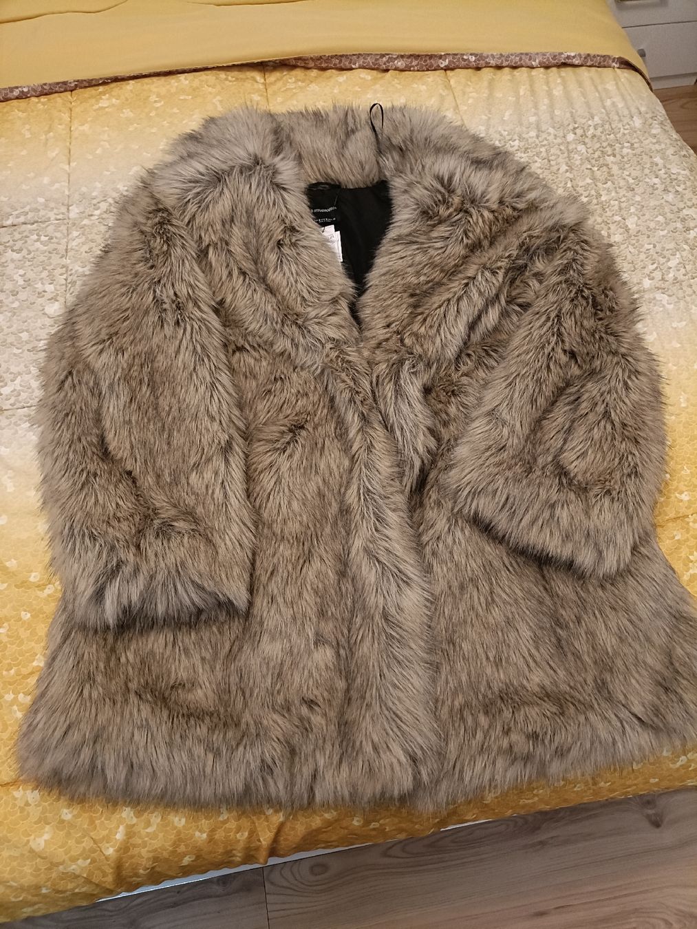 Vestes: jacke Kunstpelz – Neuf (Voir description) à Domat ems par Marika2213