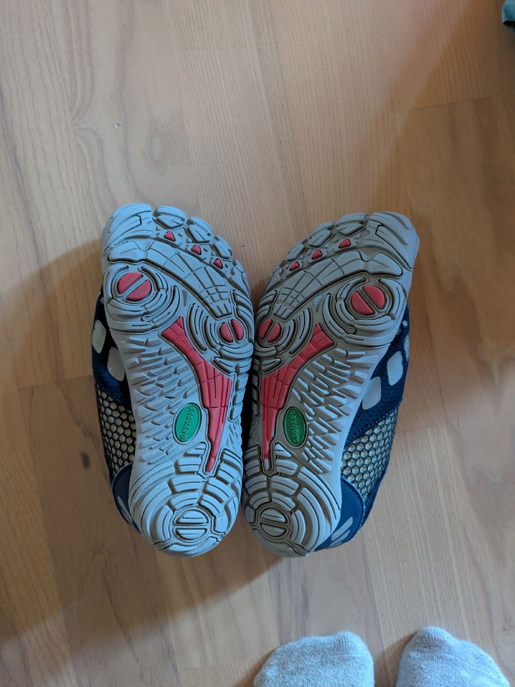 Schuhe für Jungen: chaussures saguaro taille 30 – Gebraucht aus Buchillon von pau_gc79 1