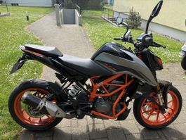 KTM 390 Duke ABS & Quickshifter – Top Zustand